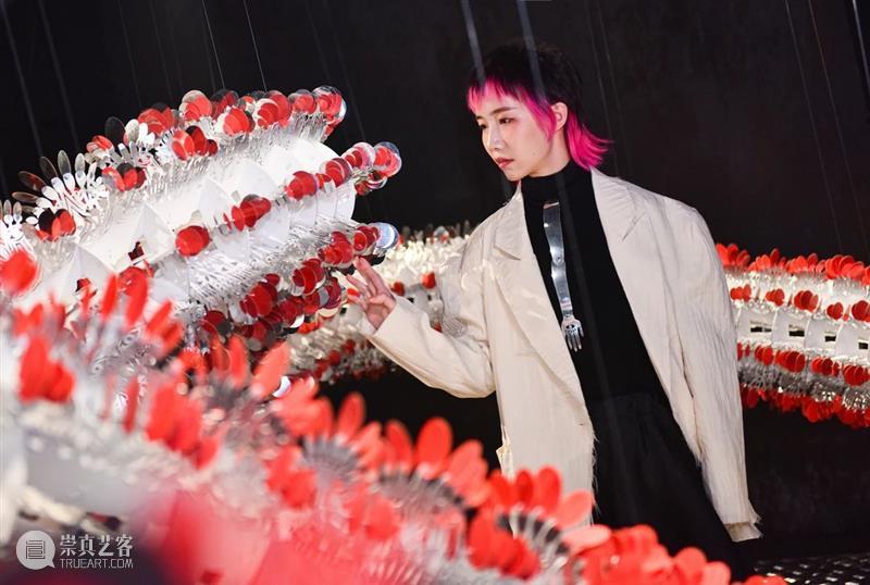 PAM征集 | “转运花园”带你转运2021！  PAM 转运花园 PAM 玄学 大法 答案 艺术家 陈粉丸 空间 装置 亚克力 崇真艺客
