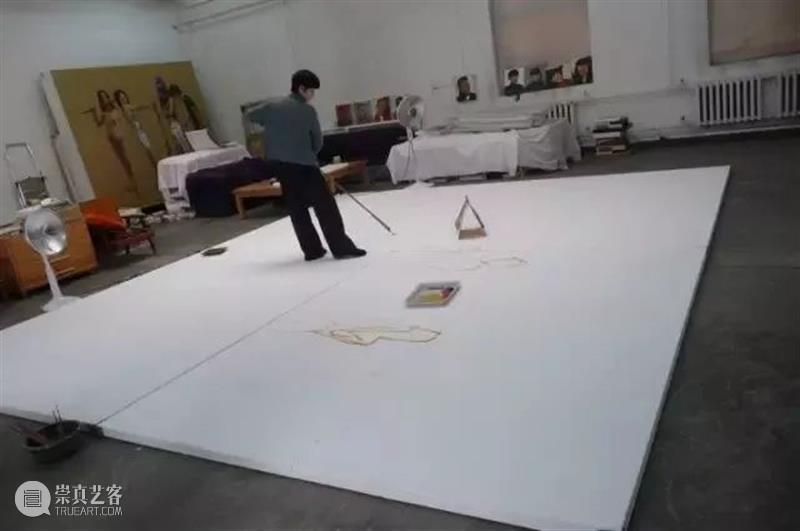 绘画丨央美才女35年前画的素描《大卫》，至今都无人超越  中国舞台美术学会 大卫 素描 央美 绘画 才女 上方 中国舞台美术学会 右上 星标 本文 崇真艺客
