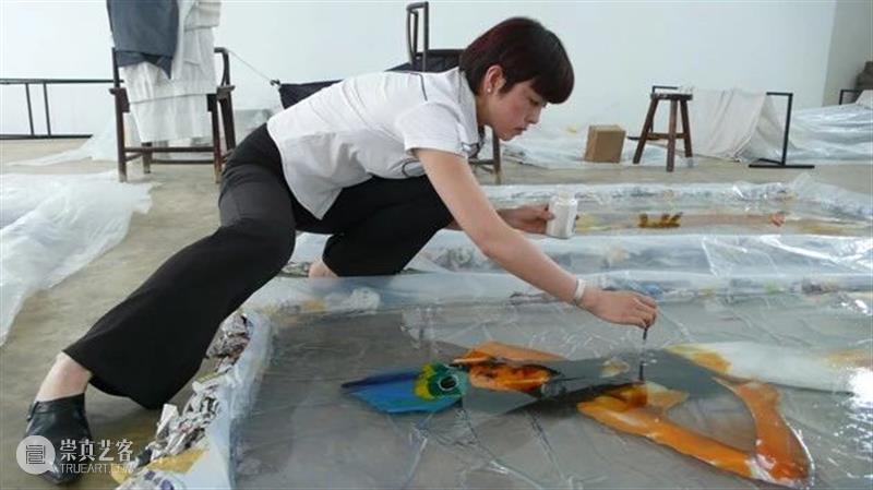 绘画丨央美才女35年前画的素描《大卫》，至今都无人超越  中国舞台美术学会 大卫 素描 央美 绘画 才女 上方 中国舞台美术学会 右上 星标 本文 崇真艺客