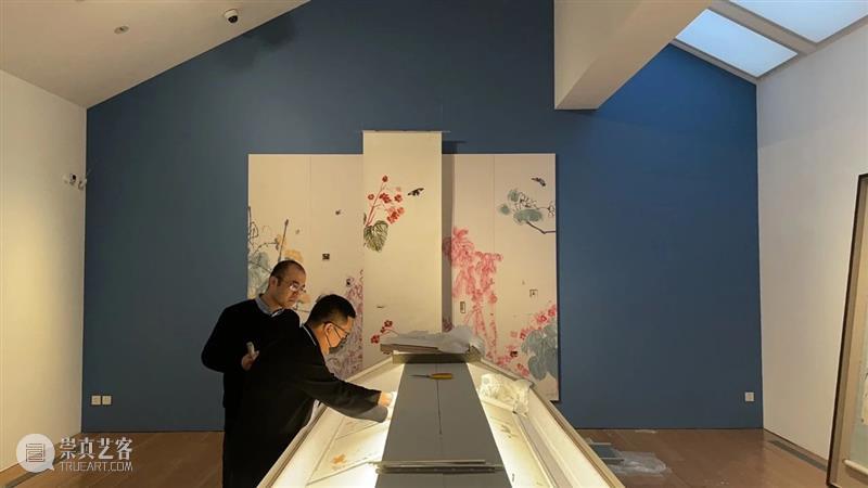 “月圆天宝，花好年丰”：北京画院藏齐白石艺术精品展于苏州博物馆开展  北京画院 北京画院 齐白石 艺术 苏州博物馆 月圆天宝 好年丰 精品 薛良 精品展 海报 崇真艺客