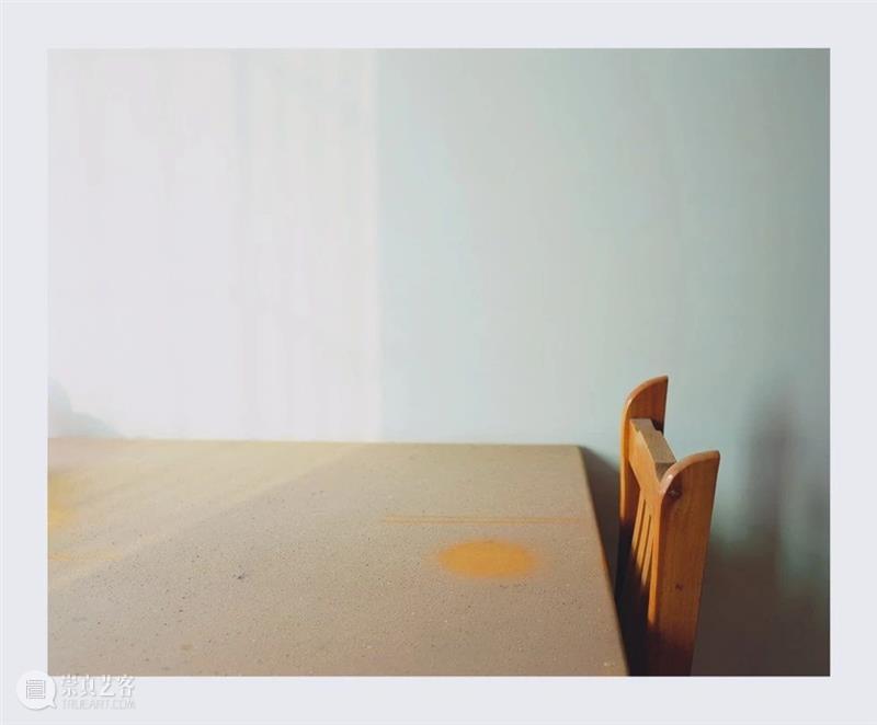 画廊|灰尘和物影,消失成为了存在的证据 灰尘 画廊 物影 证据 导言 展厅 兜里 艺术家 李俊 生活 崇真艺客