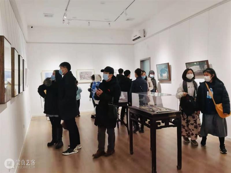 画展、写生、音乐会…书店有这么多玩法？ | 慢闪视集 画展 音乐会 书店 玩法 新年 书展 文创 工作室 市集 美食 崇真艺客