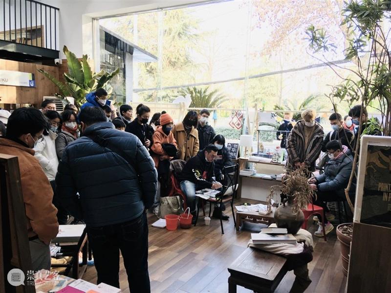 画展、写生、音乐会…书店有这么多玩法？ | 慢闪视集 画展 音乐会 书店 玩法 新年 书展 文创 工作室 市集 美食 崇真艺客