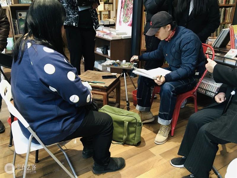 画展、写生、音乐会…书店有这么多玩法？ | 慢闪视集 画展 音乐会 书店 玩法 新年 书展 文创 工作室 市集 美食 崇真艺客