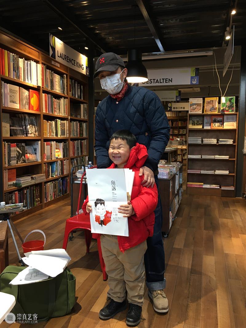 画展、写生、音乐会…书店有这么多玩法？ | 慢闪视集 画展 音乐会 书店 玩法 新年 书展 文创 工作室 市集 美食 崇真艺客