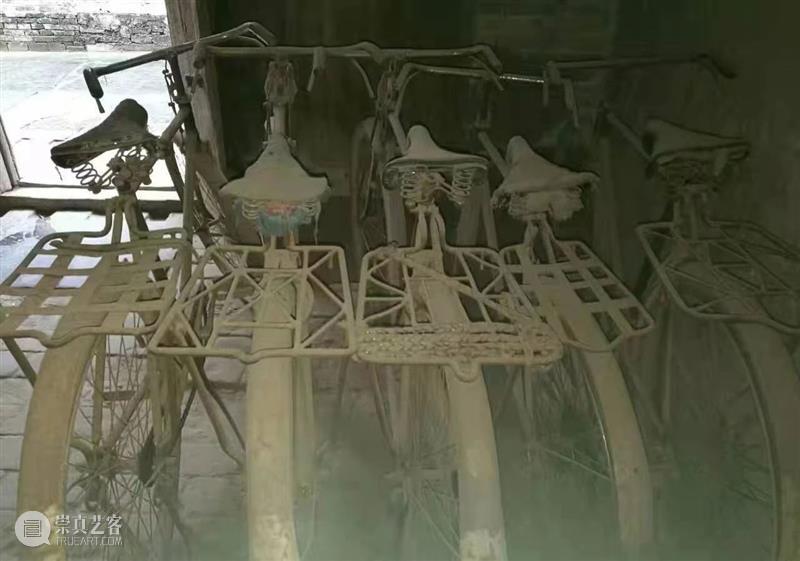 幼黎  |  隐啼的洋流 洋流 隐啼 虚空隐啼 小说 北京故事 幼黎诗摄影精灵 沙发 黎明 蛋壳 湖水 崇真艺客