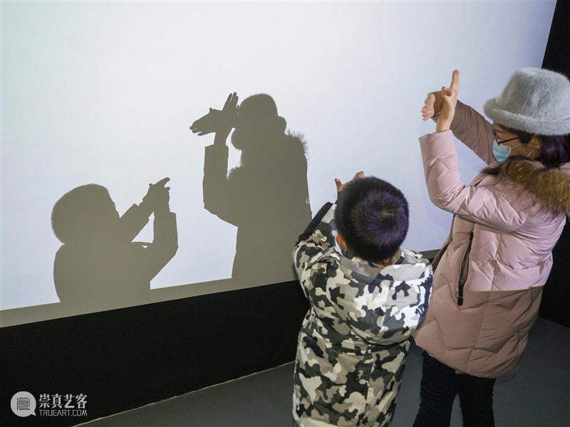 在宝龙美术馆开启新的一年! 宝龙美术馆 元者 旦者 新年 脚步 历史 上海交通大学设计学院 上海师范大学 七宝地区 中小学 崇真艺客