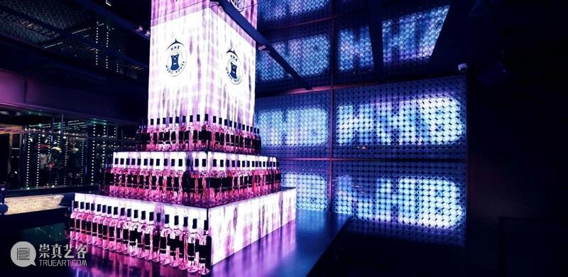 2020年度显示屏应用作品精选30件 | MANA网站 显示屏 MANA 网站 作品 Elevated Encor Supermafia OUTPUT 艺术家 未来 崇真艺客