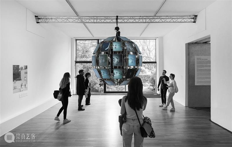 2020年度显示屏应用作品精选30件 | MANA网站 显示屏 MANA 网站 作品 Elevated Encor Supermafia OUTPUT 艺术家 未来 崇真艺客