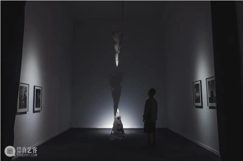 HOW we did in 2020 —— 展览篇 展览篇 新冠 疫情 生活 浪潮 水滴 方向 左右 HOW 活动 崇真艺客