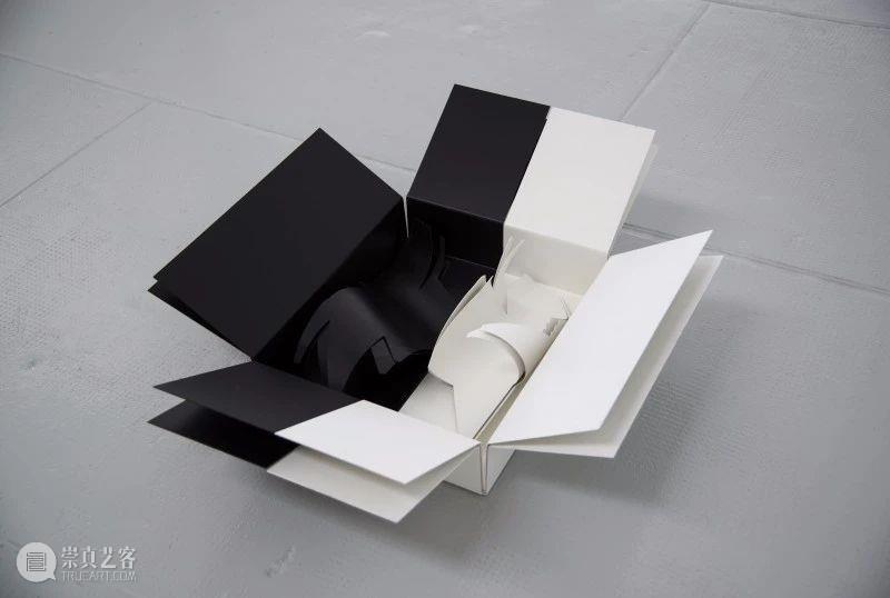 同行/所有隐喻成真 | Harald Klingelhöller Harald ller 同行 德国 杜塞尔多夫 生活 工作 装置 雕塑 语言 崇真艺客