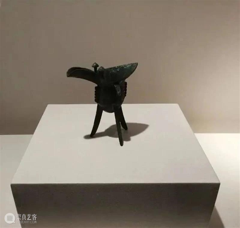 中国古代青铜器收藏与指导 中国古代青铜器 中国 古代青铜器 古人 生活 角色 朝代 特点 风格 紫色 崇真艺客