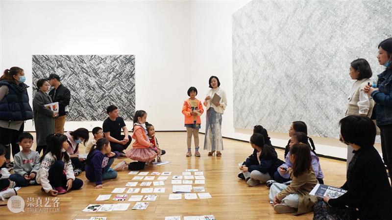 LONG展评 | 这是篇来自美术馆馆长、画廊创始人、策展人、艺术家和写作者的展评 创始人 馆长 艺术家 作者 LONG 展评 美术馆 画廊 编者按 龙美术馆 崇真艺客
