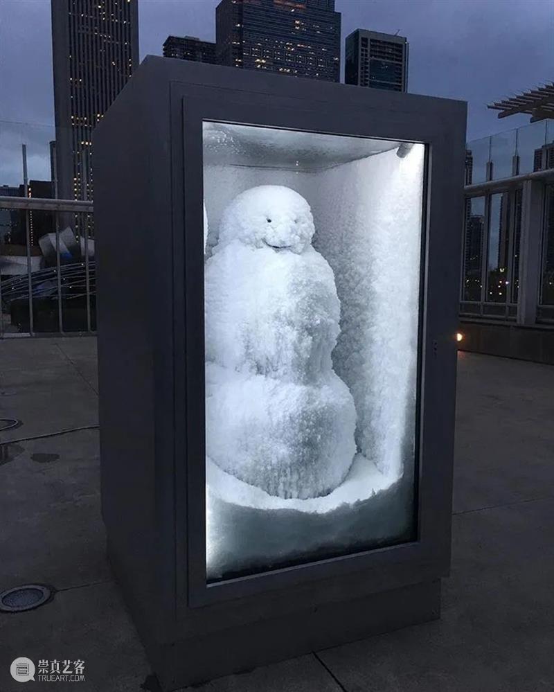 贝耶勒基金会展出瑞士艺术家组合菲施利-魏斯的“雪人”雕塑 瑞士 艺术家 魏斯 雕塑 雪人 贝耶勒 基金 会展 作品 Snowman 崇真艺客