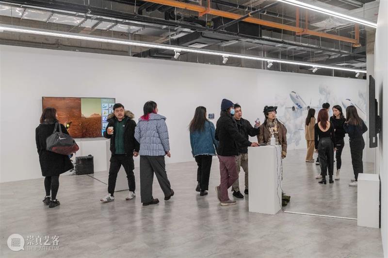 开幕现场 | 史莱姆引擎“假日”@没顶画廊 崇真艺客