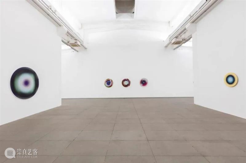 颜磊说明书：“自由是从束缚精神的错误中摆脱出来的” 颜磊 说明书 精神 错误 程序 ART LOOP 开幕式 策展人 李章旭 崇真艺客