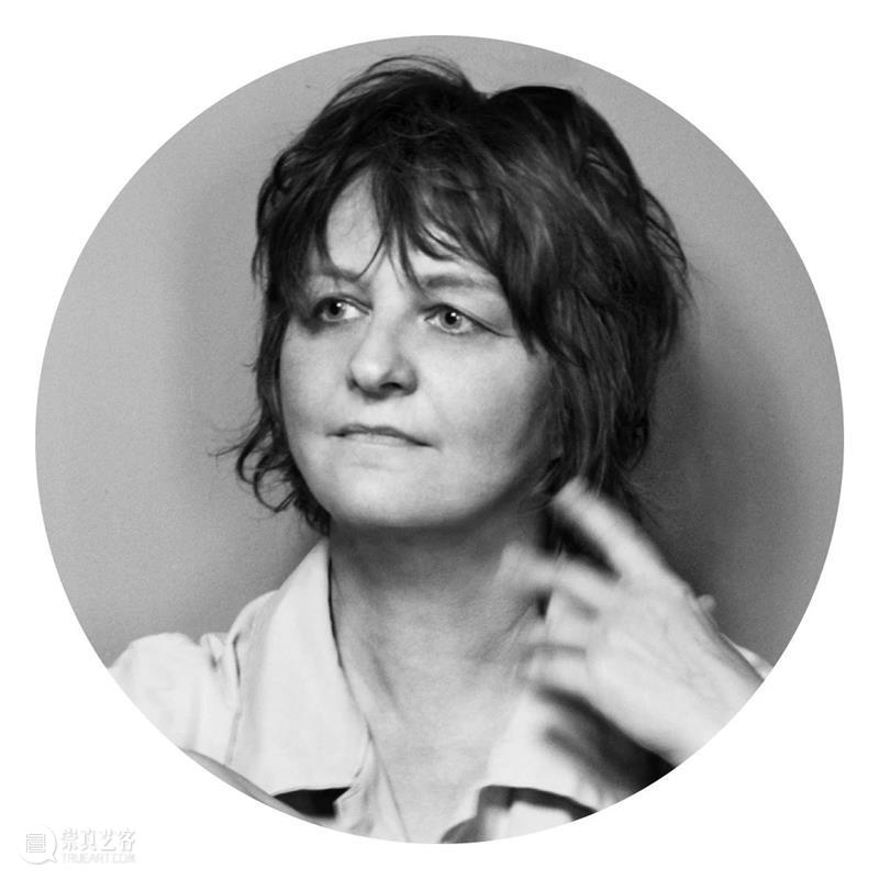 【IFA-艺术赏析】Beatrice Oettinger|把种子和花瓣种在身上 Oettinger 种子 艺术 花瓣 IFA 身上 德国 材料 设计师 纺织 崇真艺客