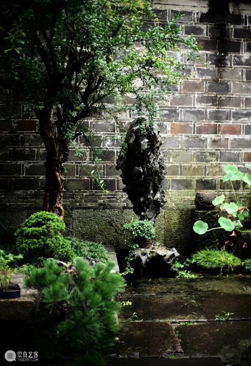 景观丨品石而得苍古之趣，品石而臻永恒之区 品石 苍古 景观 丨品石 上方 中国舞台美术学会 右上 星标 本文 陶瓷 崇真艺客