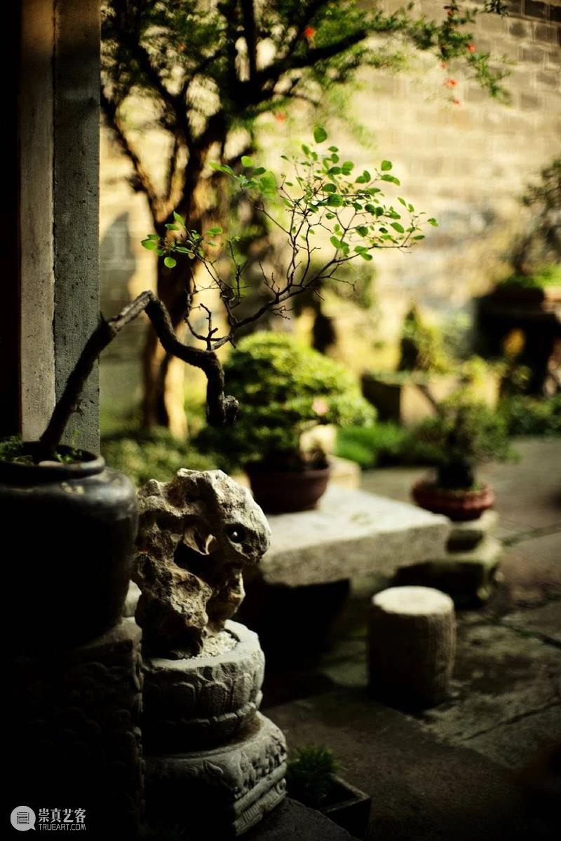 景观丨品石而得苍古之趣，品石而臻永恒之区 品石 苍古 景观 丨品石 上方 中国舞台美术学会 右上 星标 本文 陶瓷 崇真艺客