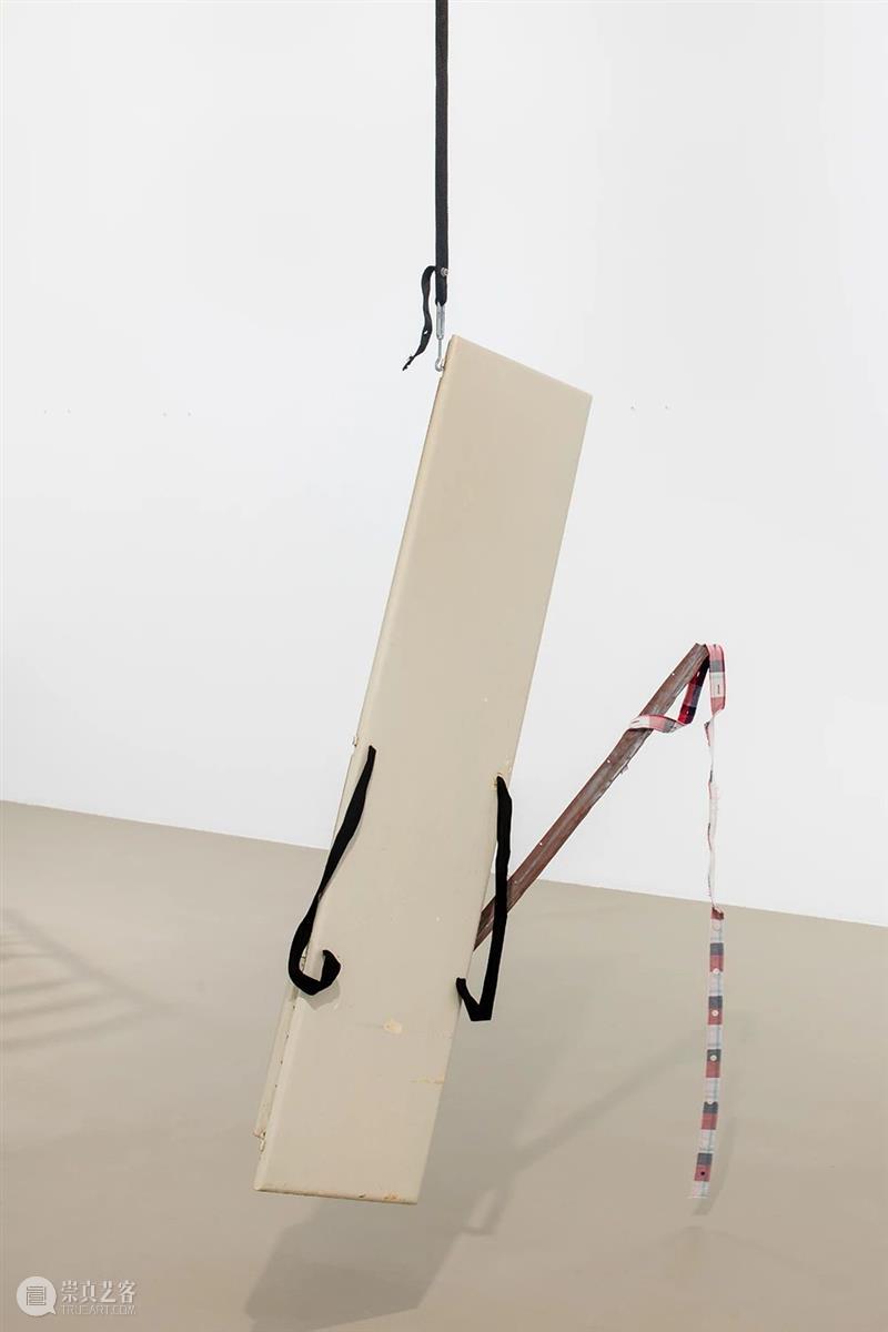 2021年画廊首展 | 亚伯拉罕·克鲁兹威力戈斯（Abraham Cruzvillegas）个展 Cruzvillegas 亚伯拉罕·克鲁兹 威力 戈斯 画廊 个展 view 现场 Paris France 崇真艺客