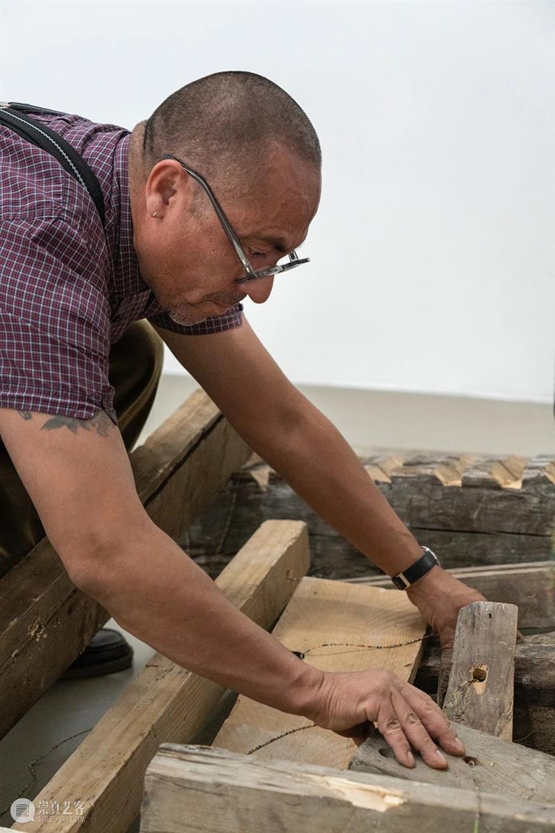 2021年画廊首展 | 亚伯拉罕·克鲁兹威力戈斯（Abraham Cruzvillegas）个展 Cruzvillegas 亚伯拉罕·克鲁兹 威力 戈斯 画廊 个展 view 现场 Paris France 崇真艺客