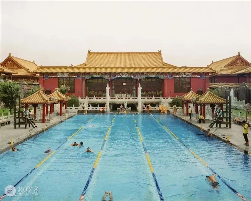 “艺厘米”对话高台:捕捉艺术家紧跟时代的作品,新疆首家当代艺术机构的社会议题探索 高台 艺术 新疆 时代 议题 机构 社会 作品 艺术家 艺厘米 崇真艺客