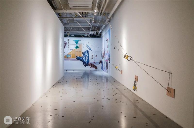 HOW Q&A|关于暗光的观众提问 暗光 观众 海报 灵感 Oursler 要素 展期 艺术家 乌拉 勃兰登堡 崇真艺客