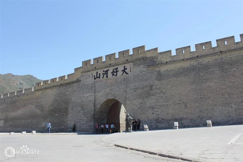 腾讯联合清华打造长城投影大秀“大吉大利中国年” 长城 大秀 中国 清华 腾讯 腾讯联合清华大学文化创意发展研究院 中国文物学会 会长 单霁翔 顾问 崇真艺客
