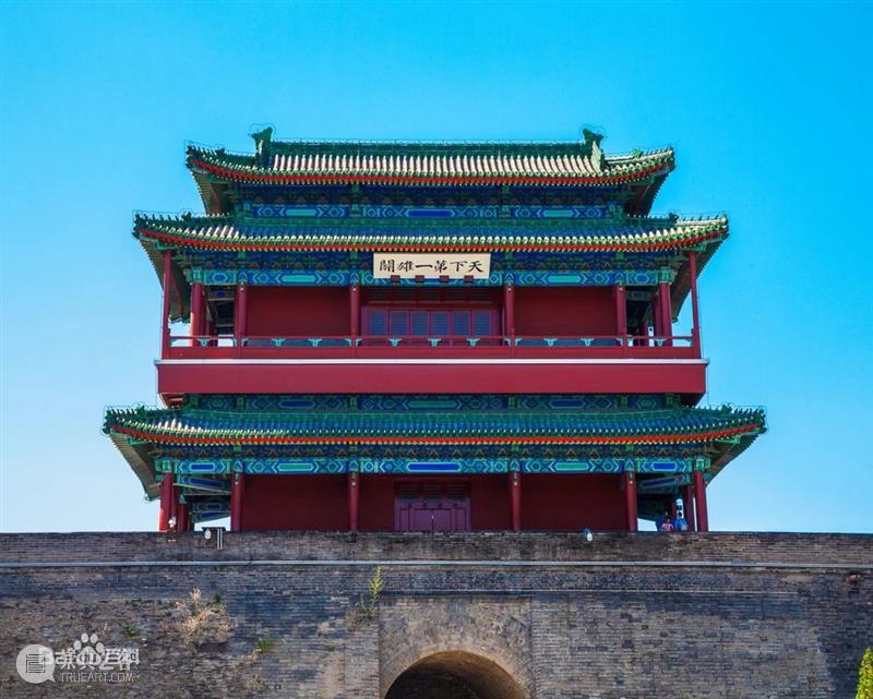 腾讯联合清华打造长城投影大秀“大吉大利中国年” 长城 大秀 中国 清华 腾讯 腾讯联合清华大学文化创意发展研究院 中国文物学会 会长 单霁翔 顾问 崇真艺客