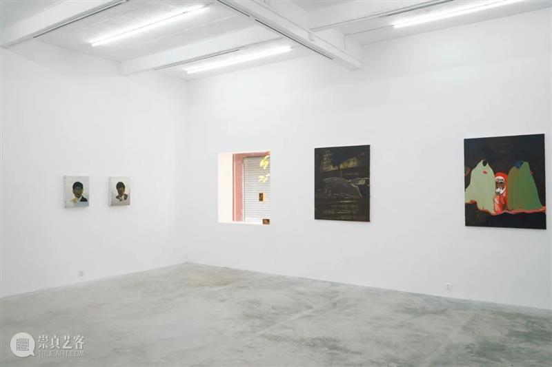 李明昌:地表 | 现场 地表 李明昌 现场 Ground Surface 艺术家 Artist 展期 地址 广州市海珠区泉塘路38号十号楼 崇真艺客