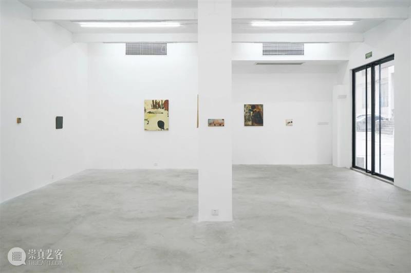 李明昌:地表 | 现场 地表 李明昌 现场 Ground Surface 艺术家 Artist 展期 地址 广州市海珠区泉塘路38号十号楼 崇真艺客