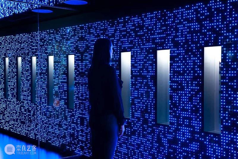 可视化灯光装置、人体感应互动墙...Facebook的交互式体验全球合作伙伴中心 Facebook 灯光 装置 人体 全球合作伙伴中心 远见 公司 世界上 地位 Facebook希望设计公司 崇真艺客