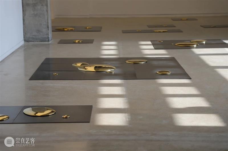 【实验空间·人物随访】白纸—刘建华个展 视频资讯 人物随访 人物 个展 白纸 刘建华 空间 雕塑 领域 青年 艺术家 实验性 崇真艺客