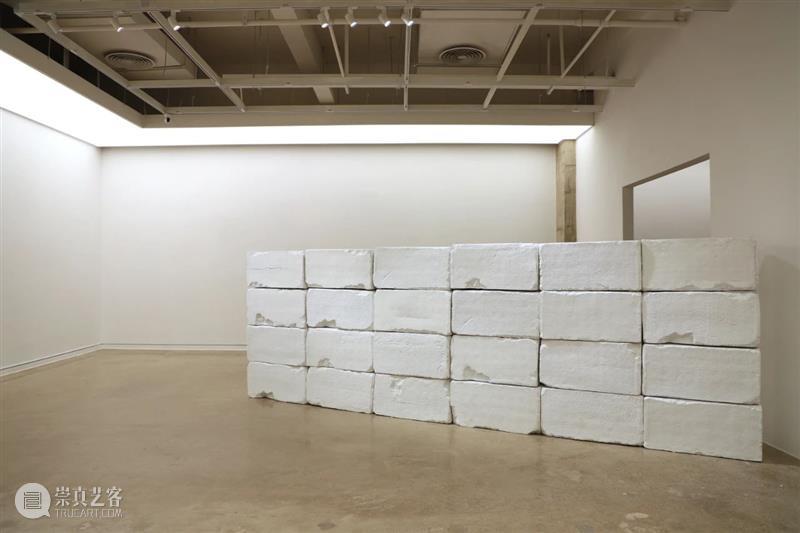 【实验空间·人物随访】白纸—刘建华个展 视频资讯 人物随访 人物 个展 白纸 刘建华 空间 雕塑 领域 青年 艺术家 实验性 崇真艺客