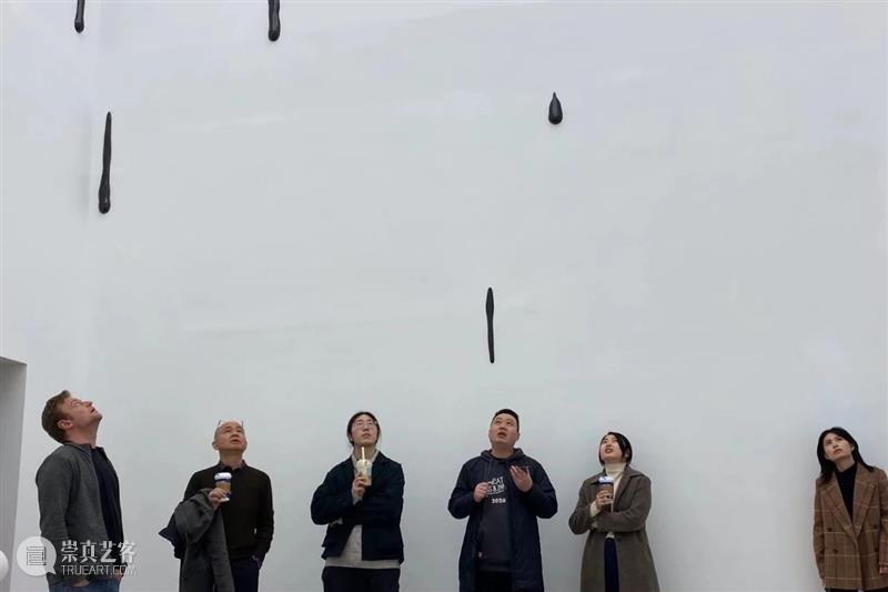 【实验空间·人物随访】白纸—刘建华个展 视频资讯 人物随访 人物 个展 白纸 刘建华 空间 雕塑 领域 青年 艺术家 实验性 崇真艺客