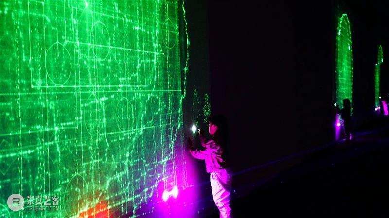 Hyundai Art+Tech| 时间的剧场：光与影+光影实验室 博文精选 余德耀美术馆 时间 剧场 光与影 光影 实验室 场域 装置 材料 金属 支架 崇真艺客