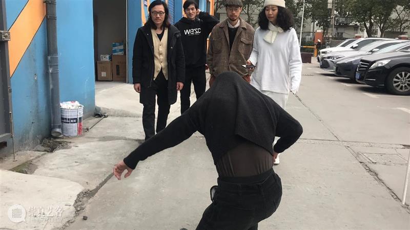 | 我们就是行为 | 1月31日最终现场 行为 现场 水泥 公园 空间 部分 艺术家 吕德生 何悠 河马 崇真艺客
