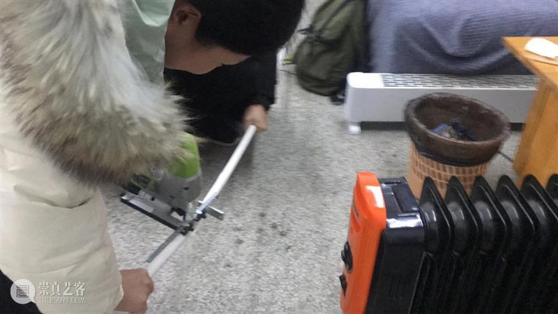 | 我们就是行为 | 1月31日最终现场 行为 现场 水泥 公园 空间 部分 艺术家 吕德生 何悠 河马 崇真艺客