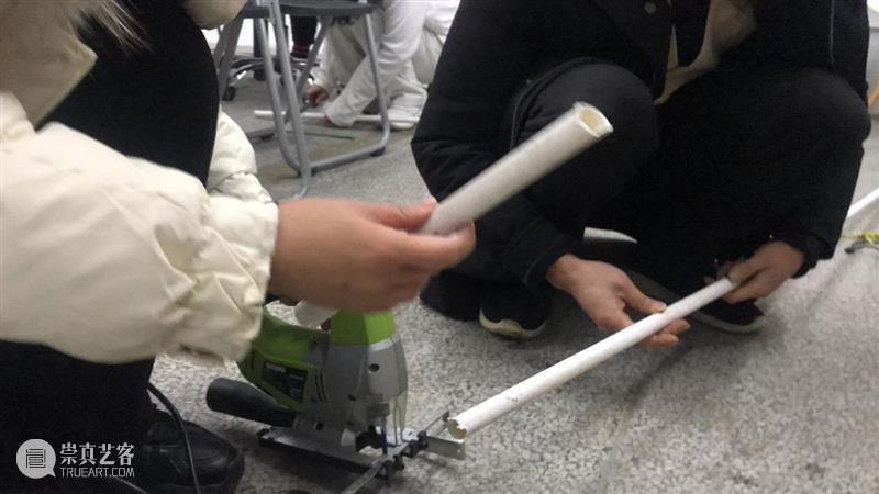 | 我们就是行为 | 1月31日最终现场 行为 现场 水泥 公园 空间 部分 艺术家 吕德生 何悠 河马 崇真艺客