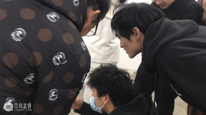 | 我们就是行为 | 1月31日最终现场 行为 现场 水泥 公园 空间 部分 艺术家 吕德生 何悠 河马 崇真艺客