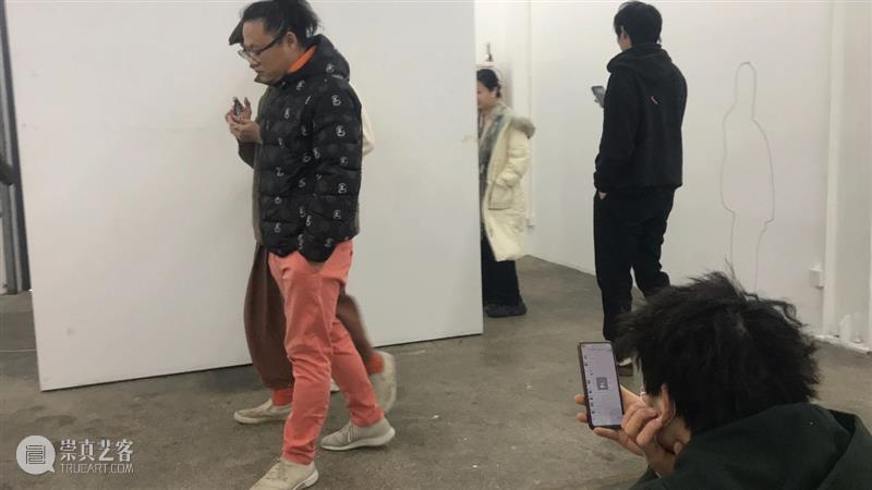 | 我们就是行为 | 1月31日最终现场 行为 现场 水泥 公园 空间 部分 艺术家 吕德生 何悠 河马 崇真艺客