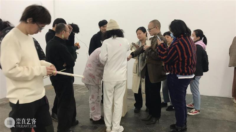 | 我们就是行为 | 1月31日最终现场 行为 现场 水泥 公园 空间 部分 艺术家 吕德生 何悠 河马 崇真艺客