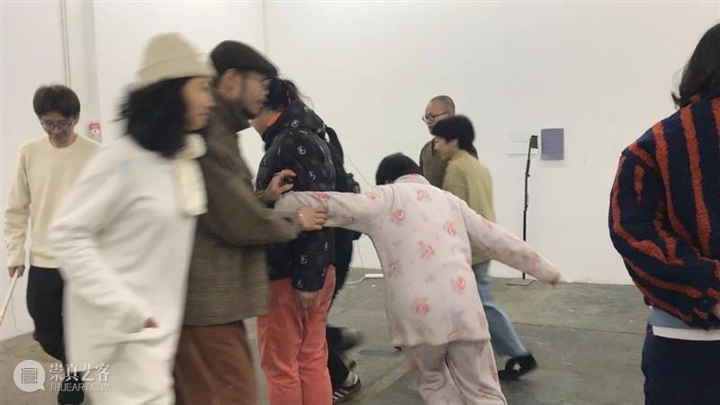 | 我们就是行为 | 1月31日最终现场 行为 现场 水泥 公园 空间 部分 艺术家 吕德生 何悠 河马 崇真艺客