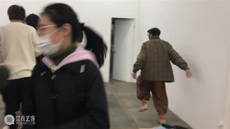 | 我们就是行为 | 1月31日最终现场 行为 现场 水泥 公园 空间 部分 艺术家 吕德生 何悠 河马 崇真艺客