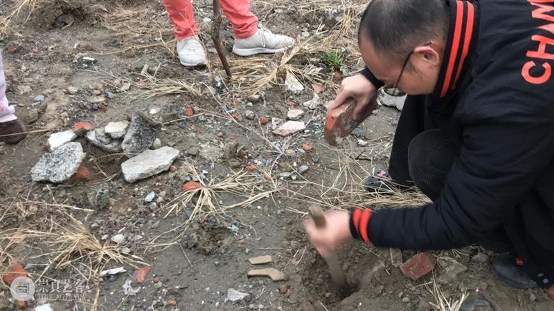 | 我们就是行为 | 1月31日最终现场 行为 现场 水泥 公园 空间 部分 艺术家 吕德生 何悠 河马 崇真艺客