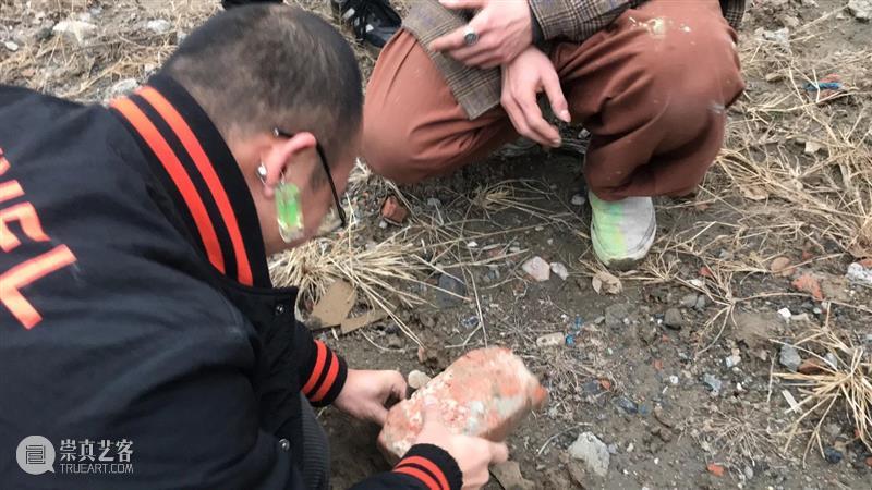 | 我们就是行为 | 1月31日最终现场 行为 现场 水泥 公园 空间 部分 艺术家 吕德生 何悠 河马 崇真艺客