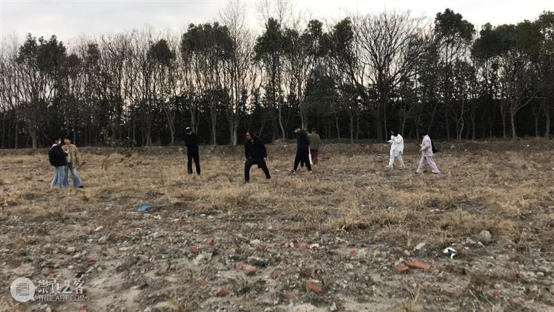 | 我们就是行为 | 1月31日最终现场 行为 现场 水泥 公园 空间 部分 艺术家 吕德生 何悠 河马 崇真艺客