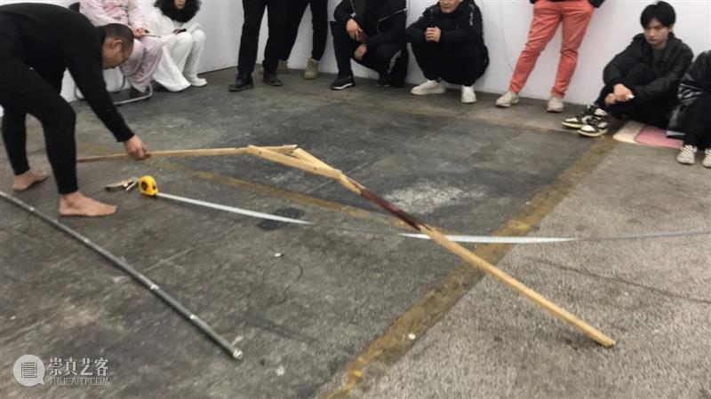 | 我们就是行为 | 1月31日最终现场 行为 现场 水泥 公园 空间 部分 艺术家 吕德生 何悠 河马 崇真艺客