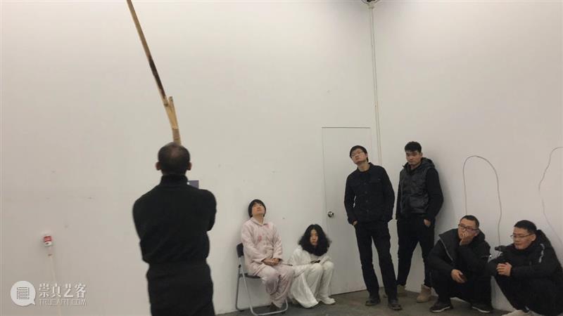 | 我们就是行为 | 1月31日最终现场 行为 现场 水泥 公园 空间 部分 艺术家 吕德生 何悠 河马 崇真艺客