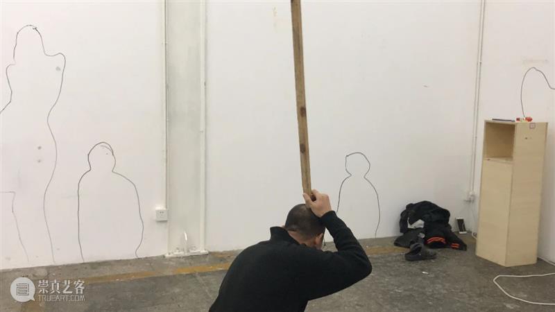 | 我们就是行为 | 1月31日最终现场 行为 现场 水泥 公园 空间 部分 艺术家 吕德生 何悠 河马 崇真艺客